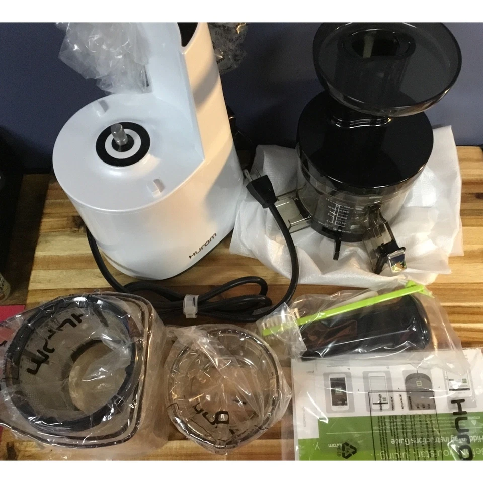 Exprimidor lento Hurom H-AA - Blanco | Extractor de prensa en frío premium - Nueva caja abierta Foto 2 de 4