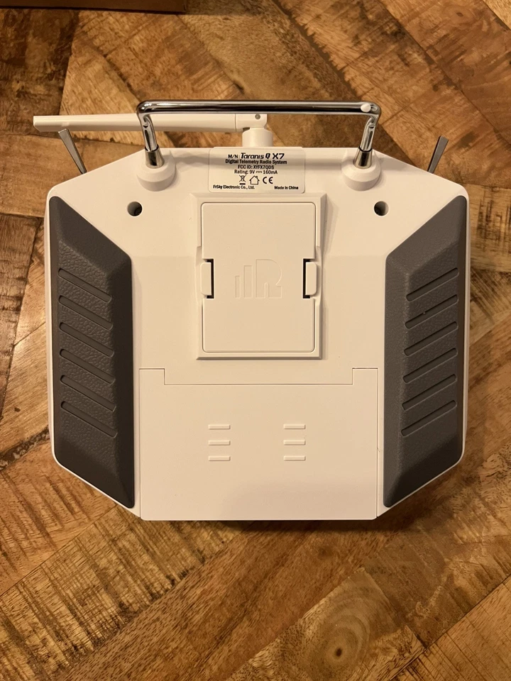 FrSky Taranis Q X7 - Bild 2 von 4