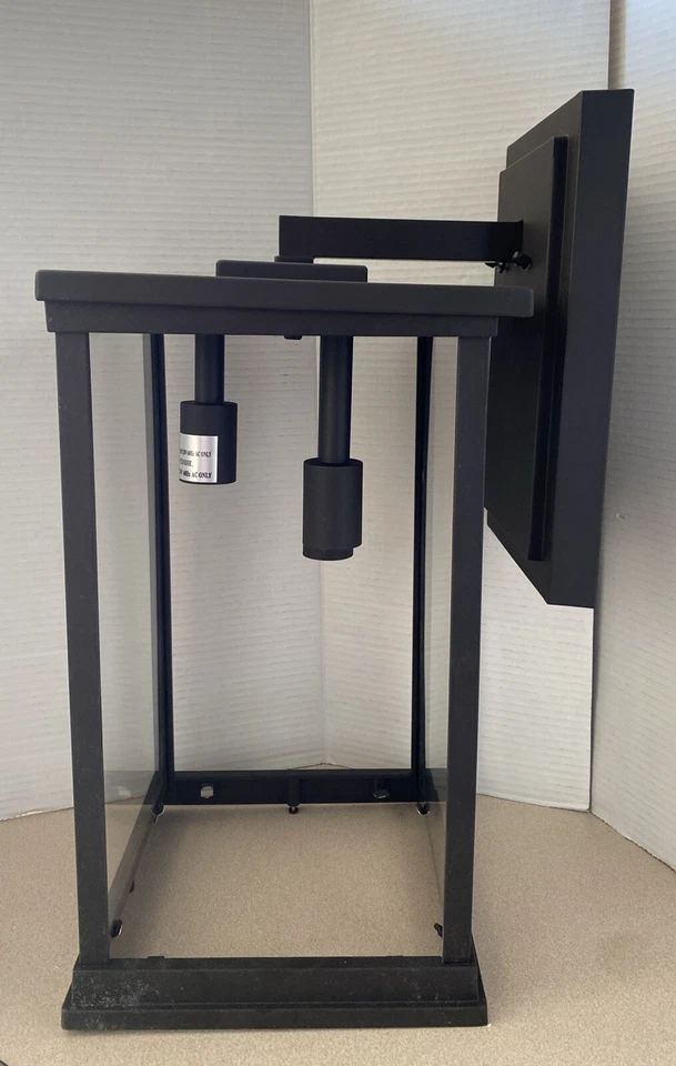 Arandela externa artesanal Z9734 bronze Riviera III 21" 3 luzes faltando 2 vidro - Imagem 3 de 4