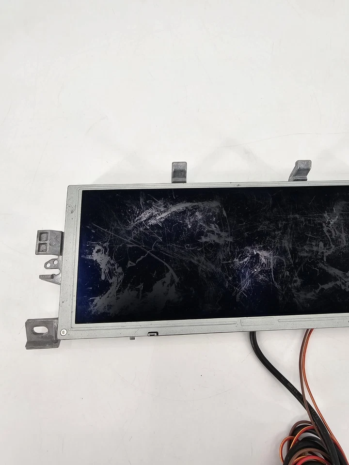 BMW CHEMI INNOLUX L6 MU 10.25" PATRÓN CID Foto 2 de 4