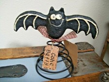 NWT 7 x 6" Spooky Black BAT on Metal Spring Rusti Table Figurine Halloween Decor