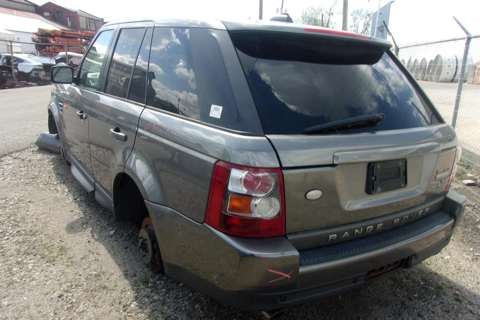 Used Fuel Pump Control Module fits: 2007 Land rover Range rover sport Fuel Pump - Image 3 of 4