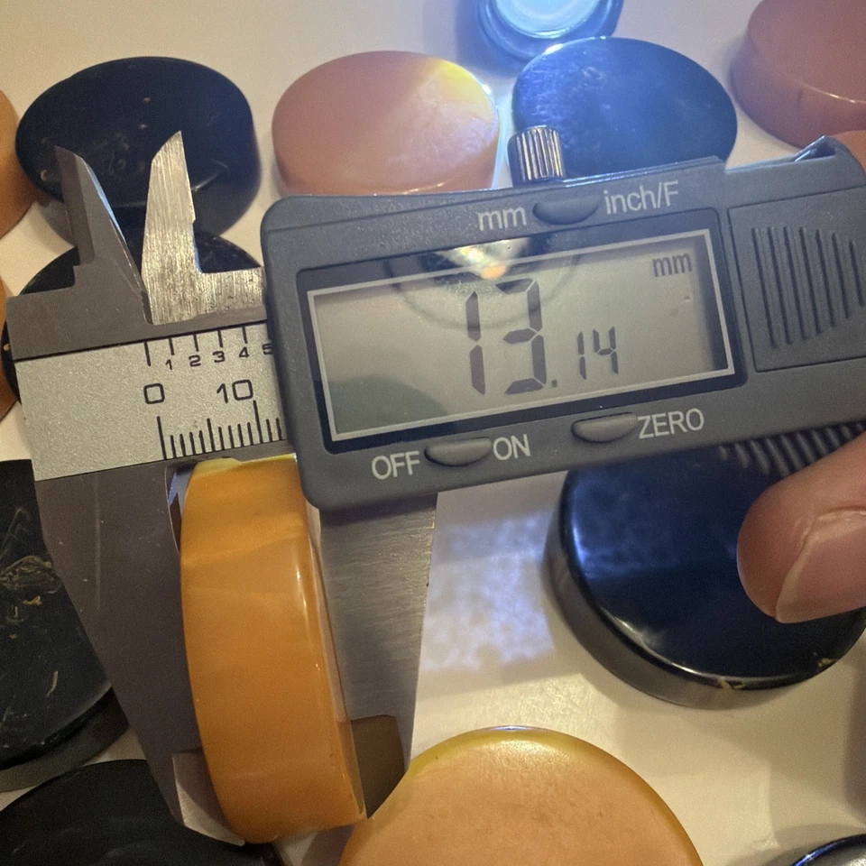 30 VTG  Bakelite Catalin Backgammon Checkers Butterscotch &black yellow 765Gr - Image 3 of 4