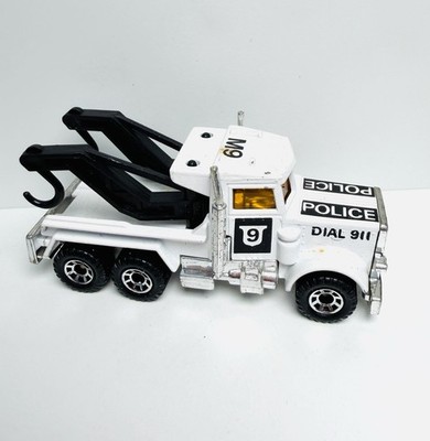 Matchbox Vintage 1983 Peterbilt Wreck Truck Police Tow Truck