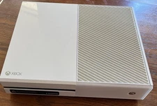 Microsoft Xbox One 1540 - 500GB Console Gaming System Only White - Tested *READ*