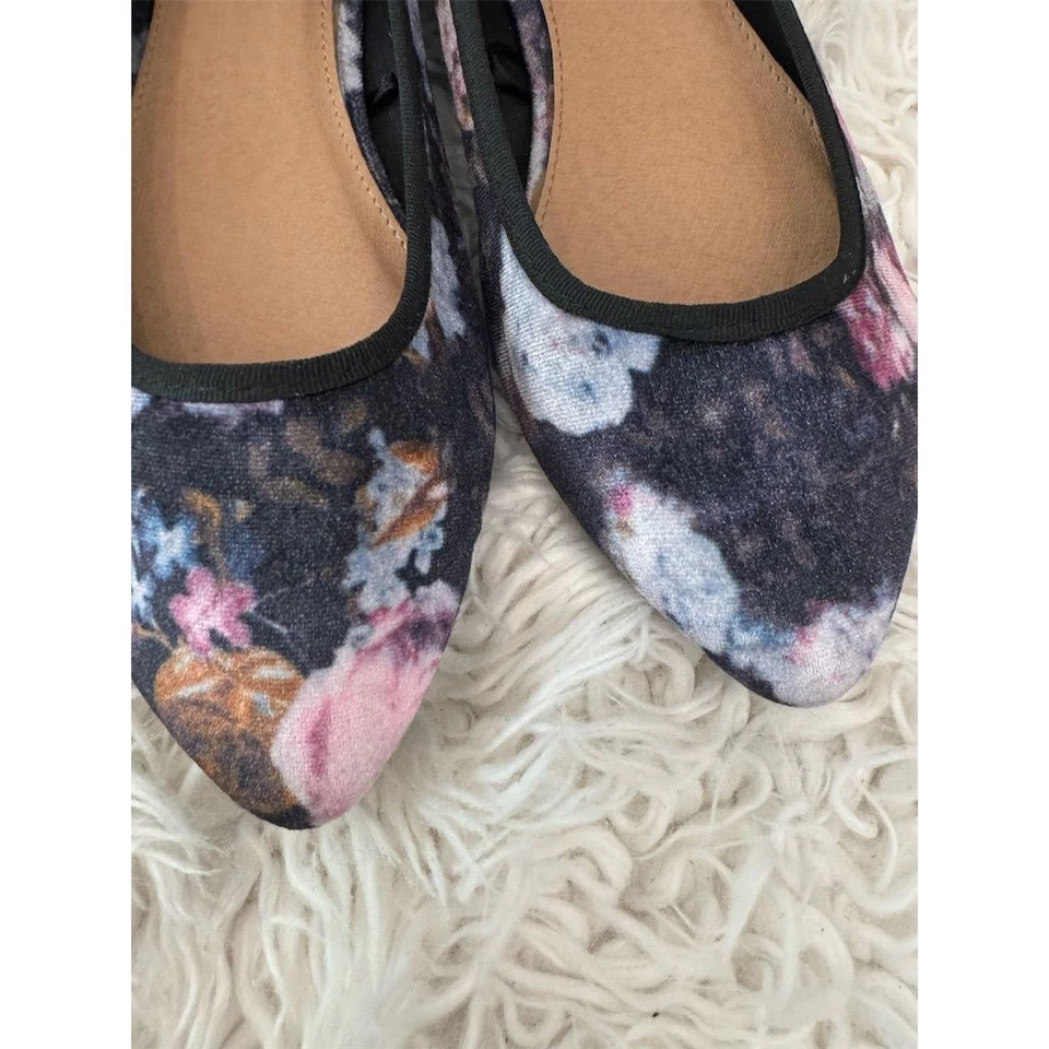 Report Mujer Negro Floral Terciopelo Punta Plana Talla 8.5 Único Balletcore Foto 3 de 4