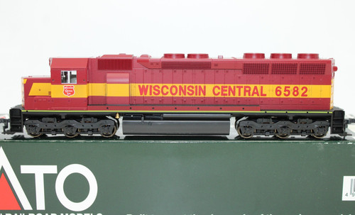 Kato HO WC Wisconsin Central SD45 Diesellok #6582 NOS 37-1719 DCC ready | Zustand: New