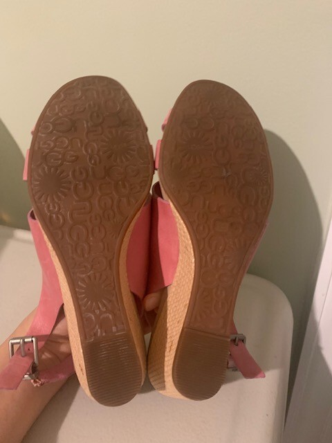 Lotto di 2 sandali donna UGG con zeppa taglia 7 5