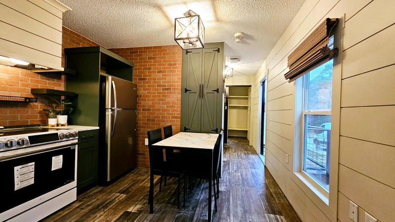 Free delivery Amazing 12x34 400sqft tiny house on wheels farmhouse style - thumbnail 9