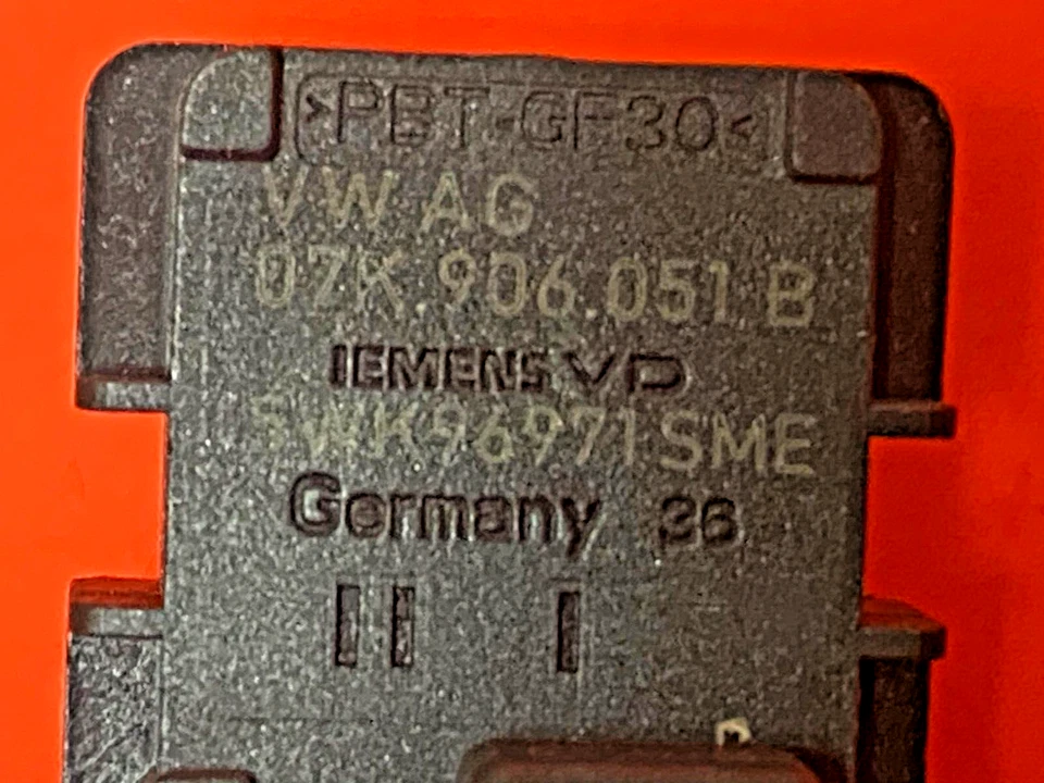 Secondary Air Injection Sensor-Manifold Absolute Pressure Sensor 07K 906 051 B - Image 2 of 4