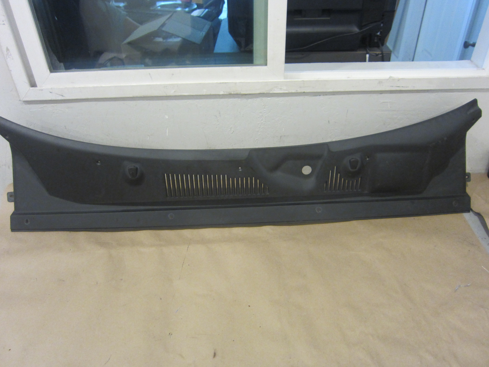 Maserati 4200 - Front Central Under Windshield Cowl - P/N  66365800