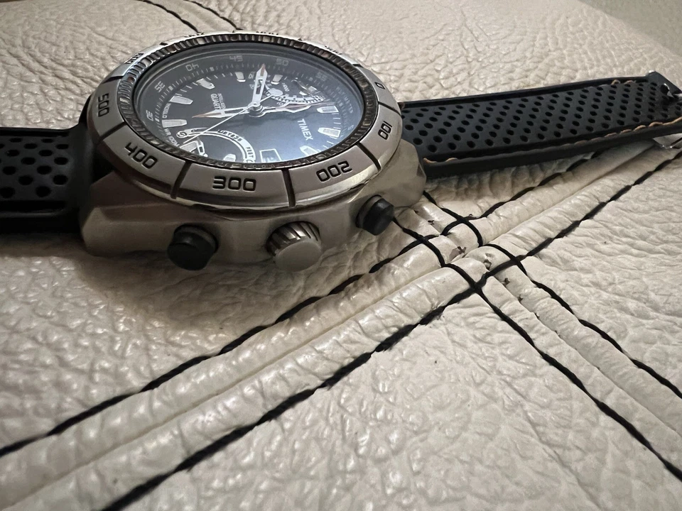 Timex Intelligent 1854 T2N72 Chronograph Quartz Altimetro Pilot Men’s Watch - Immagine 2 di 4