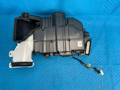 Toyota Lexus Land Cruiser LX470 Rear AC Cooling Evaporator 87030