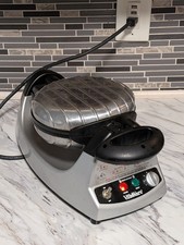 VillaWare UNO 2009 Gravity Rotating Belgian Waffle Maker Flowers Tested *READ*