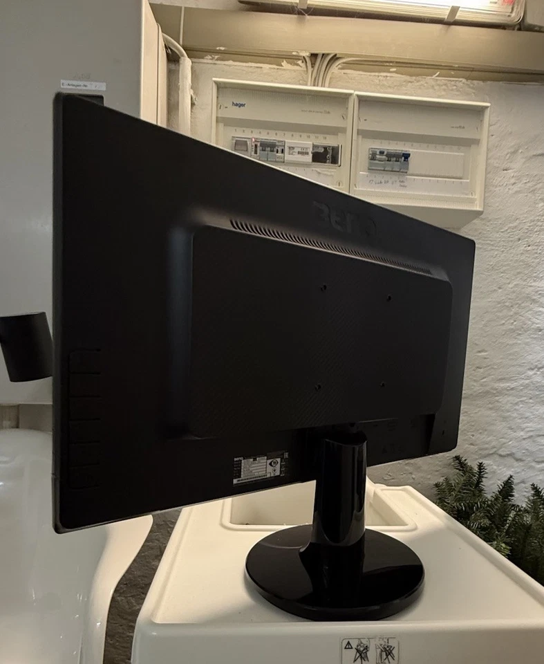 BenQ GL2460HM 61 cm (24 Zoll) 16:9 LED LCD Monitor - Schwarz - Bild 2 von 3