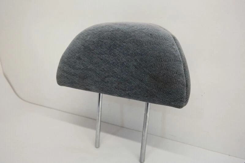 Reposacabezas trasero derecho pasajero Kia Optima y Magentis 2001-2006 Foto 2 de 4