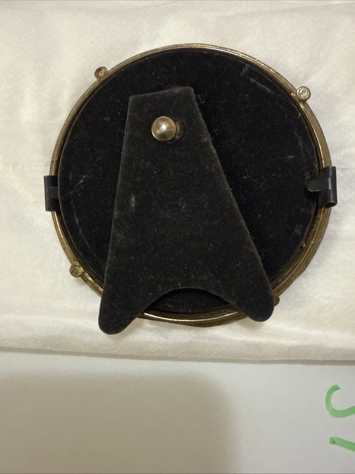 Antiguo marco de fotos ovalado de latón macizo Art Nouveau tamaño pequeño cca 1920s Foto 2 de 4