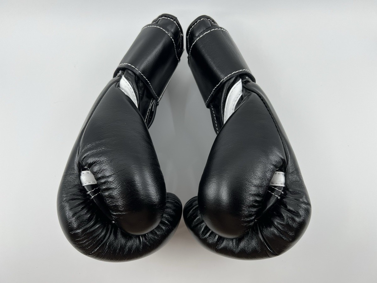 Winning Boxing Gloves 8oz Hook ＆ Loop Black Made in Japan