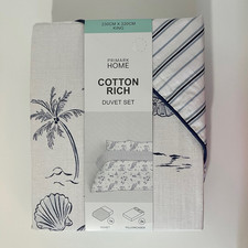 Primark King size duvet set City Beach reversable blue and white