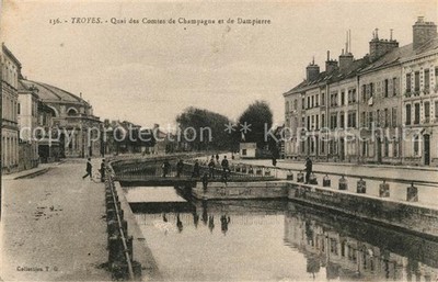 Troyes Aube Quai des Comtes de Champagne et de Damp