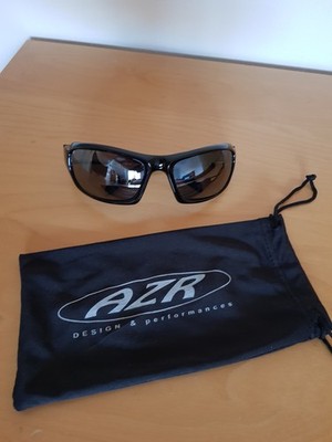 Brille Sonnenbrille Ski Sport Brille Breite 13,5cm dunkle Gläser Marke AZR