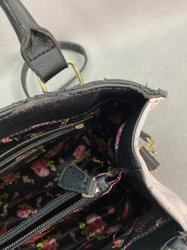 BETSEY JOHNSON бант черный и фиолетовый Роза сумка с короткими ручками Дамская сумка сумочка - Изображение 3 из 4