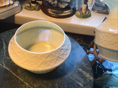 Vintage Belleek Porcelain Creamer & Sugar Cane/Basket Weave - Picture 6 of 8