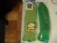 2 - PRO TROLL FISH N CHIP FLASHERS/E CHIP (SUP UV ON GREEN) NIP
