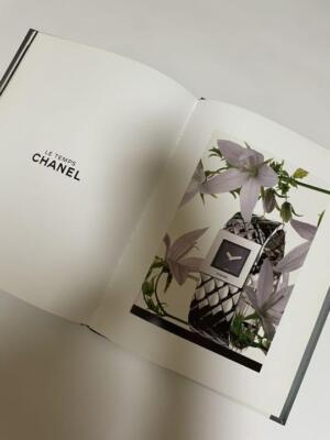 CHANEL Fall - Winter 1996 - 1997 Collection Booklet Artbook