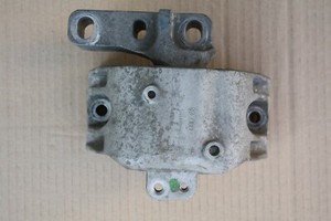 VW Golf Bora Beetle Audi Motorlager Motorhalter rechts 1J0199262BF
