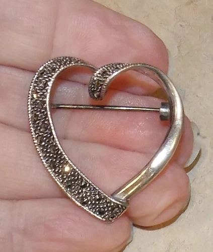 Vtg A 925 SIlver Marcasite Art Deco Heart Valentine Day Brooch Estate Jewelry