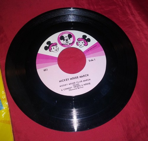 VINTAGE Mickey Mouse Club Mickey Mouse March Vinyl Record 45 RPM 7" 1975 cracked - Picture 5 of 5