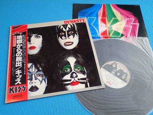 KISS LP Dynasty 1st Pressing 1979 victor / Casablanca Japan VIP-6678 OBI
