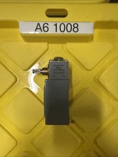 ALLEN BRADLEY Z-16068 OPERATOR HEAD W/ Limit Switch