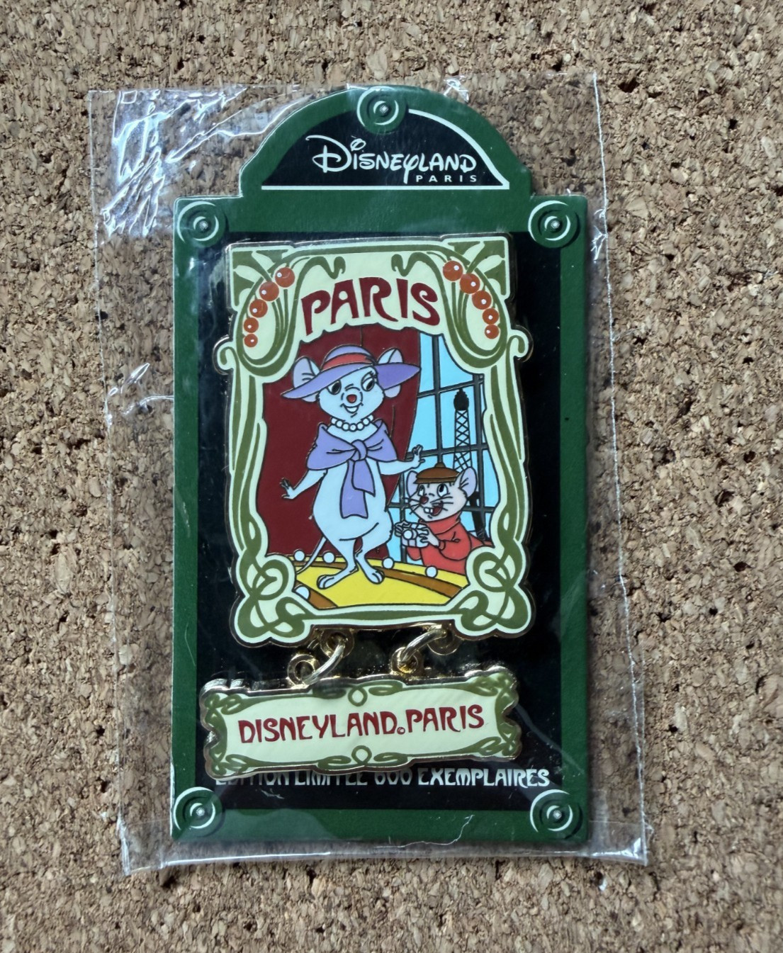 Disney Disneyland Paris Retro Series  The Rescuers Bianca Bernard LE 600 Pin
