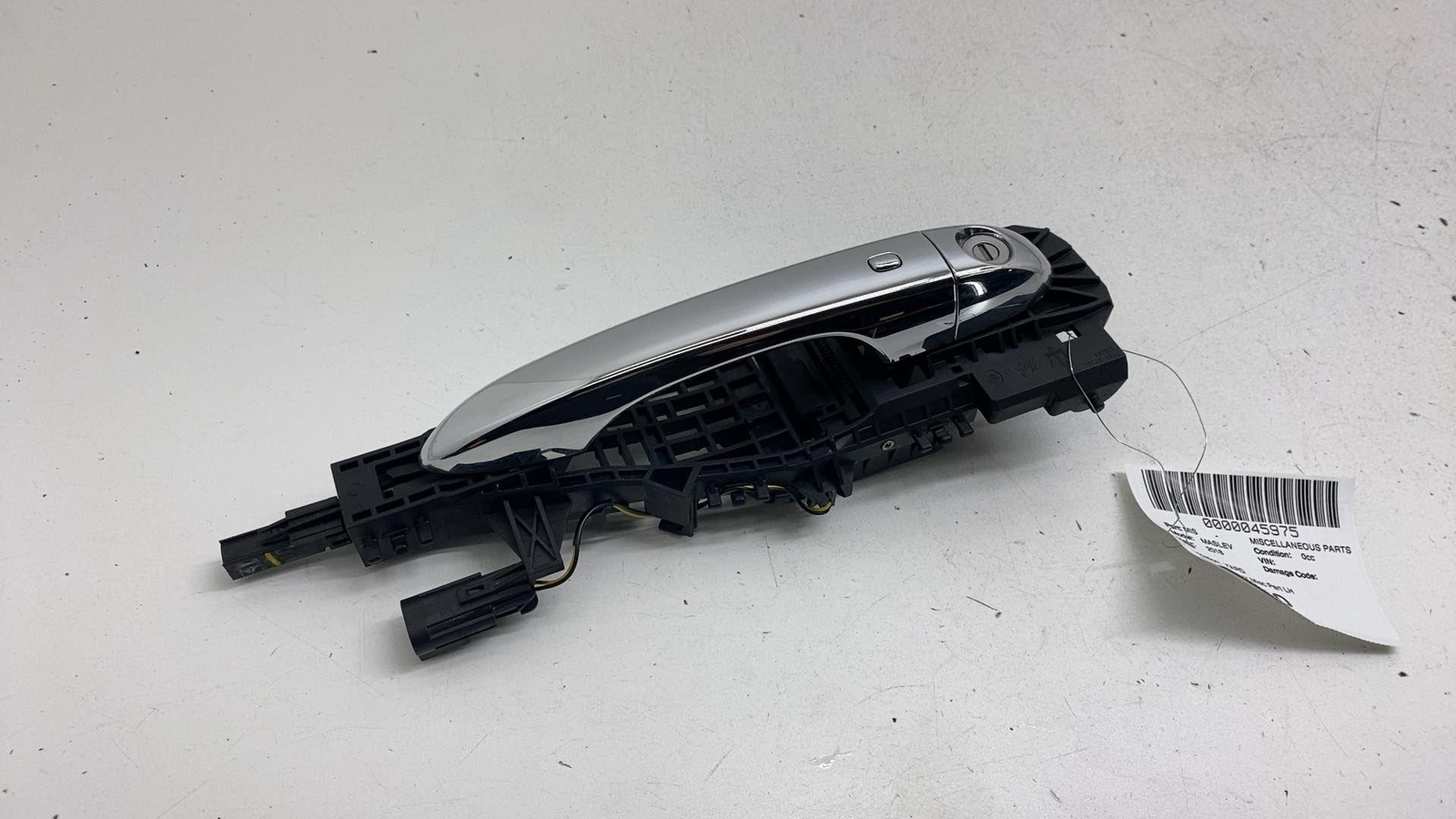 ⭕ 17-20 Maserati Levante Front Driver Side Exterior Door Handle Left 04787999AA