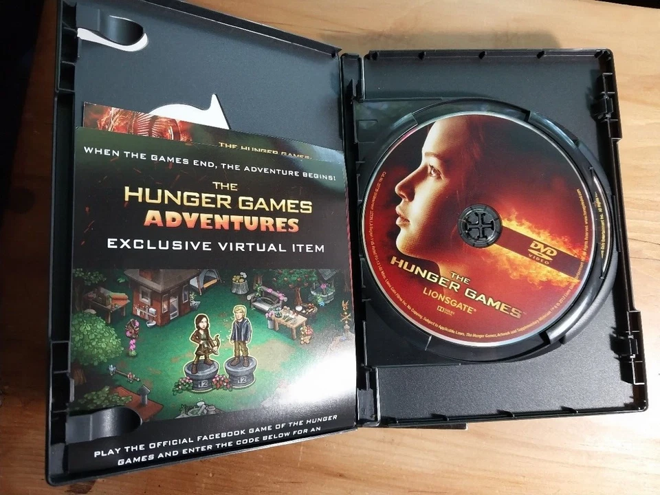 The Hunger Games and Catching Fire 2-Movie Set  DVD + 3D Slipcover #71 - Image 2 of 3