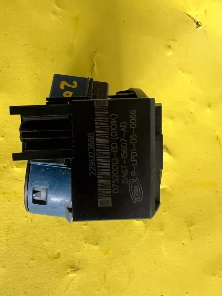 11-19 FORD FIESTA ENCENDIDO BARRIL LECTOR DE LLAVES INMOVILIZADOR OEM 8A6T-15607-AB Foto 3 de 4