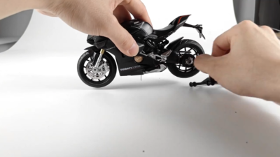 1:12 Scale Ducati V4S Panigale Alloy Motorcycle Model with Sound