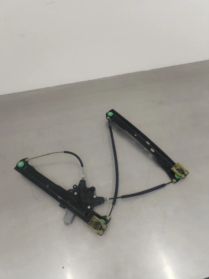 Ford C-MAX II Front right front door electric window regulator 920394102 — 第 4/4 张图片