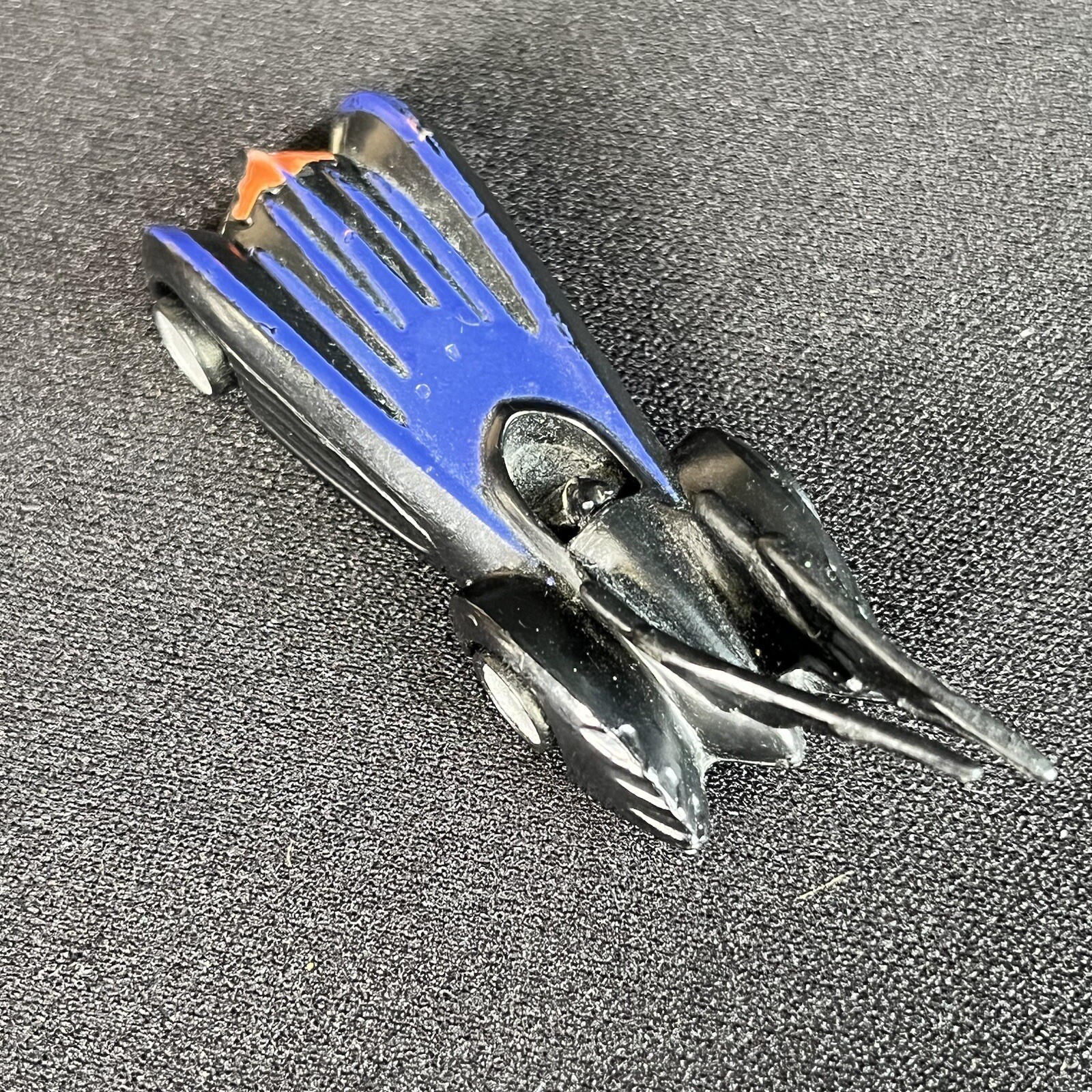 Picture 2 of 11