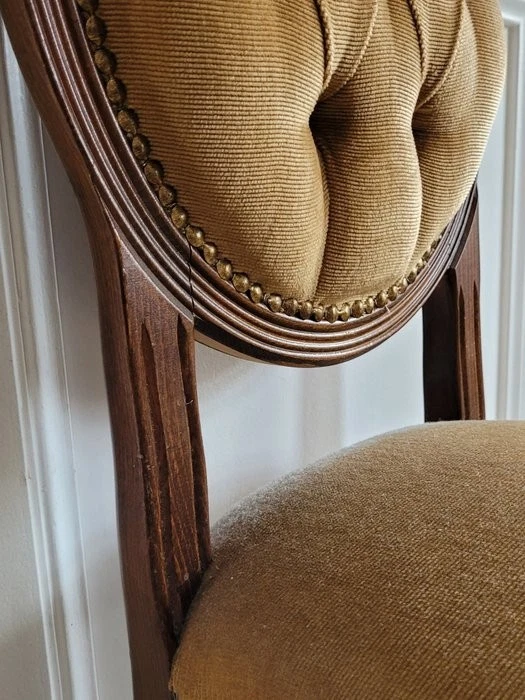 Stuhl Louis-Philippe-Stil geschnitztes Holz, gepolstert mit goldenem Samtbezug - Bild 4 von 4