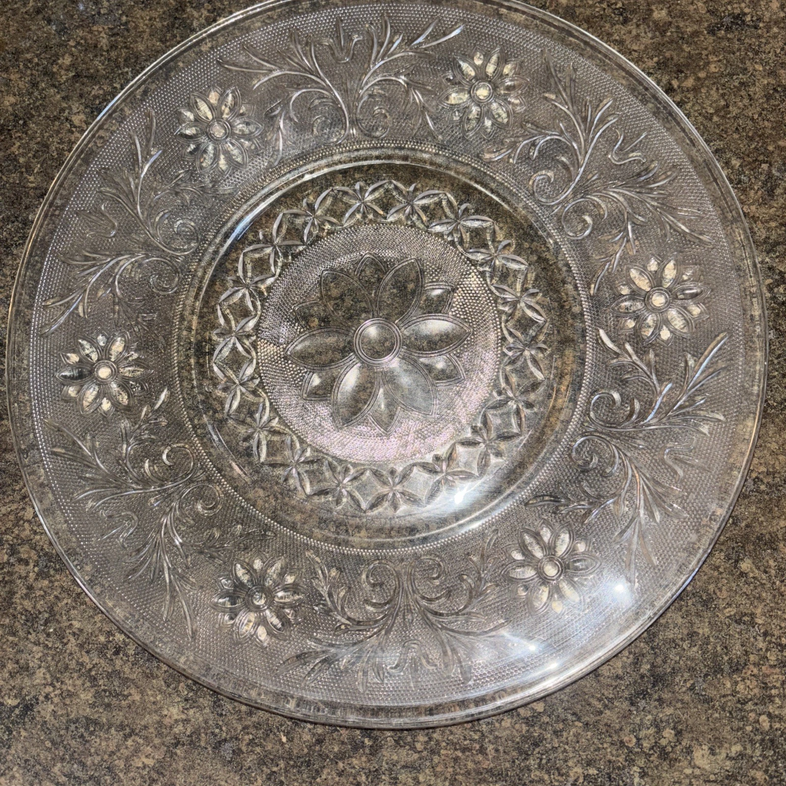 Vintage Antique Depression Era Anchor Hocking Glass Sandwich pattern plate 12”