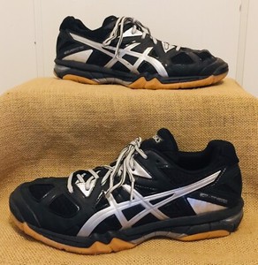 asics volleyball trainers