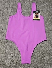 Maidenform Seamless Smoothing Bodysuit Size M