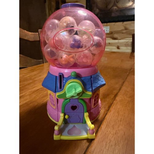 Squinkies Gumball Surprise Playhouse Pink Machine with Figures and Capsules