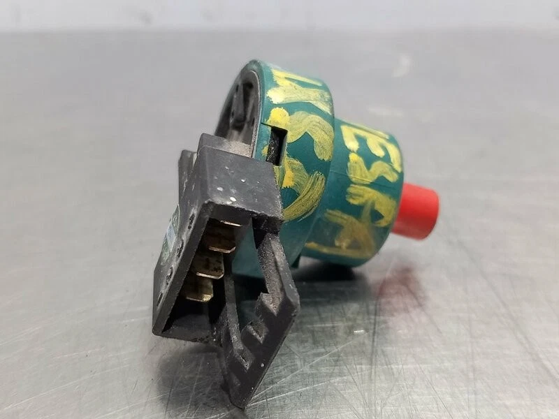 interruptor PIAGGIO (VESPA) VESPA S LX LXV 50 125 2005 885891 - Imagen 4 de 4