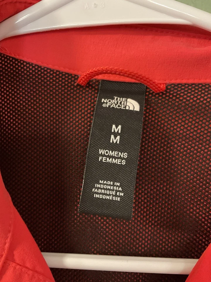 Camisa de mujer Northface para trail al aire libre manga larga color coral talla mediana Foto 3 de 4