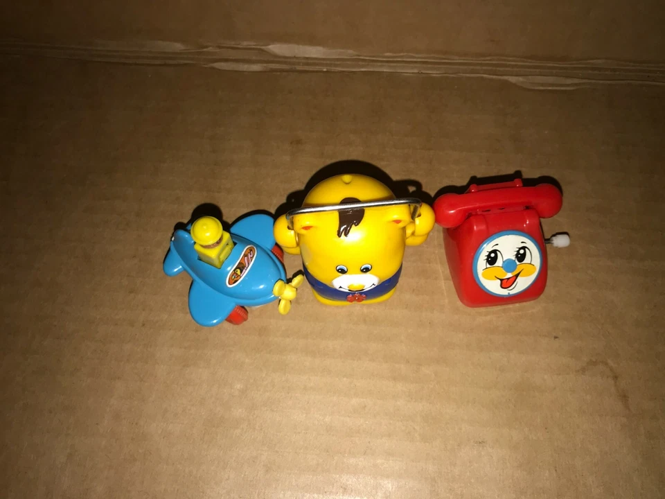 Plano Tomy Push Along Pull Back, patrón tirón hacia atrás y teléfono de cuerda *funcionando* Foto 3 de 4