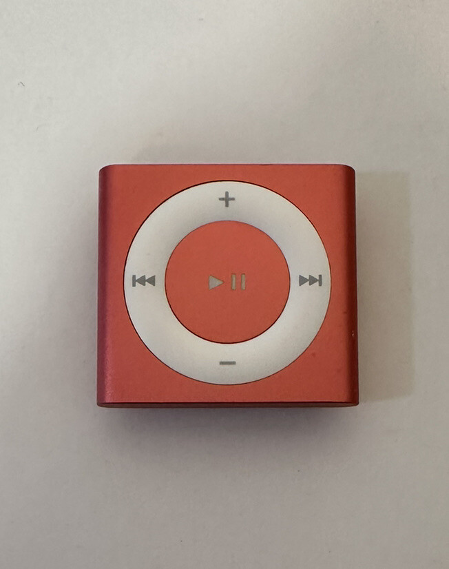 Apple iPod shuffle 4th Generation Pink (2 GB) Works Great